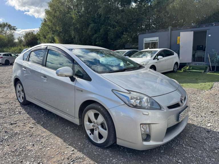 2011 Toyota Prius Toyota Prius Hybrid Petrol Silver  2011  5 Seater  1.8L