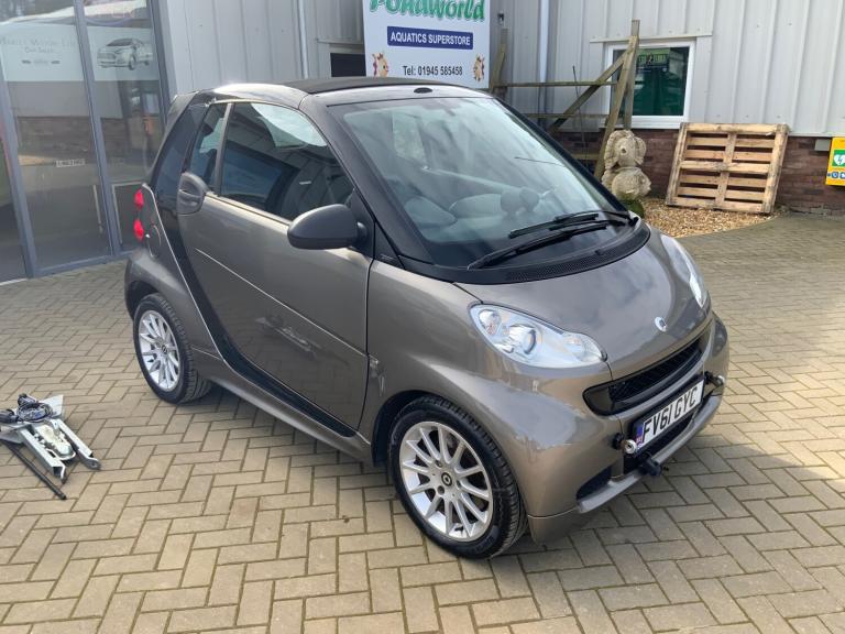 2011 smart fortwo Passion mhd 2dr Softouch Auto [2010] CONVERTIBLE Petrol Automatic