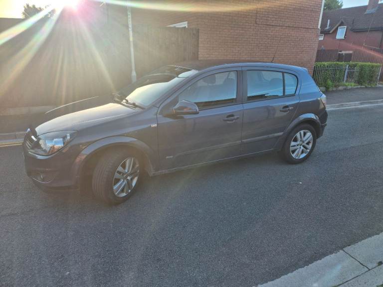 Vauxhall, ASTRA, Hatchback, 2010, Manual, 1598 (cc), 5 doors