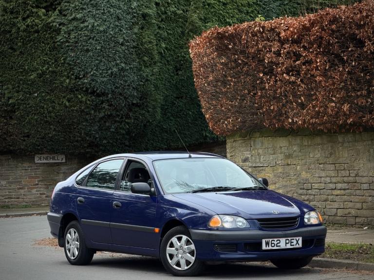 TOYOTA AVENSIS 1.6 S [AIRCON] MANUAL HATCHBACK 5DR + 2 KEYS + DRIVES WELL + TIDY