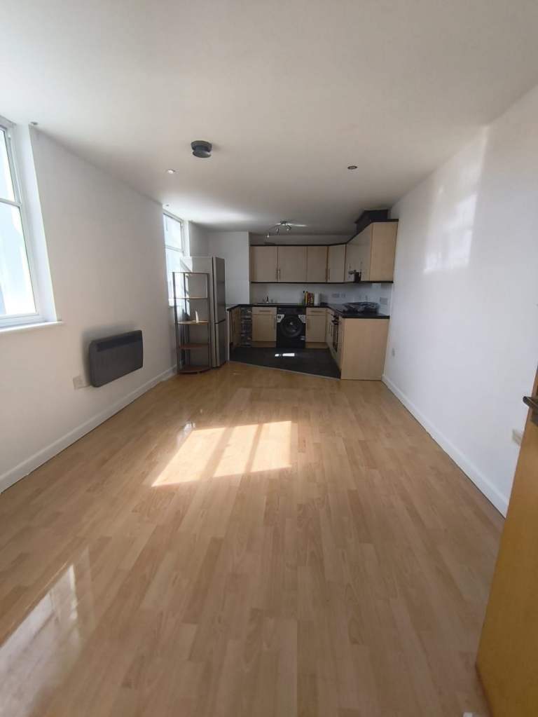 2 Bed Flat, Church Street, LU5