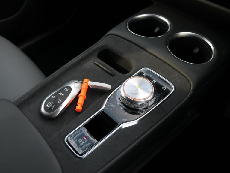 2025 MG MGS5 64kWh Trophy Long Range SUV 5dr Electric Auto (231 ps) HATCHBACK Electric Automatic