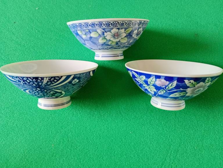 Vintage japanese rice bowls