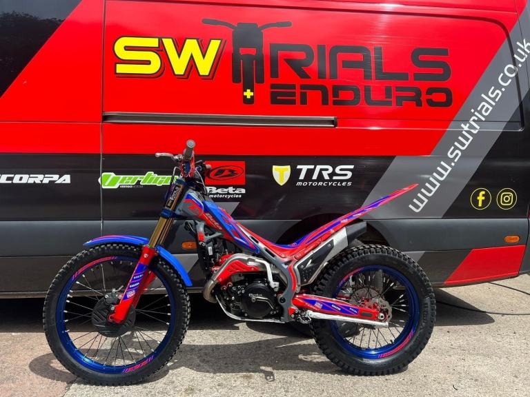 2025 Beta EVO Factory 2T 300cc Trials Bike - Top Spec 2-Stroke Off-Road Clubman