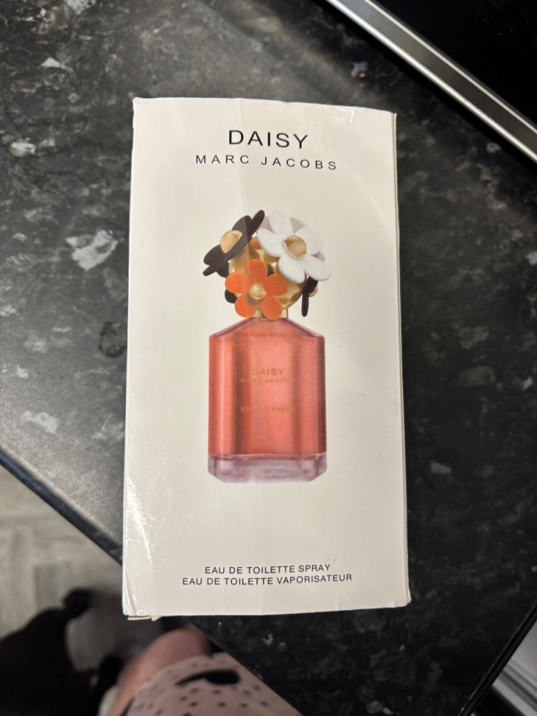 image for Daisy Marc Jacob’s perfume 