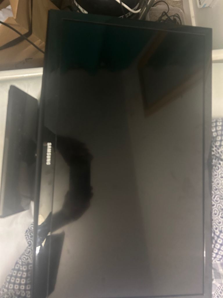 21 Inch Smart TV Samsung Barely Used