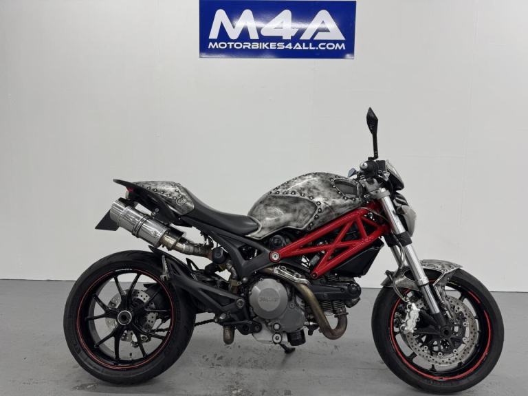 DUCATI MONSTER 796 ART 2011