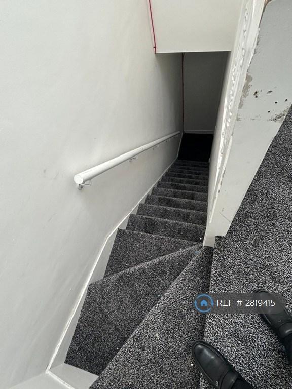 1 bedroom flat in Rochdale, Rochdale, OL16 (1 bed) (#2819415)