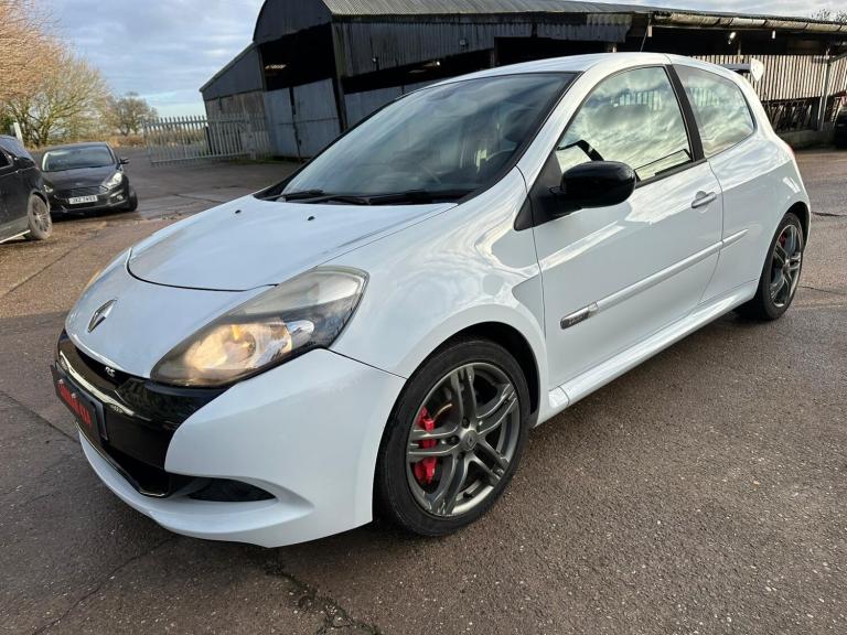 2011 Renault Clio 2.0 16V RenaultSport 200 3dr Cup Pack Spec HATCHBACK Petrol Manual