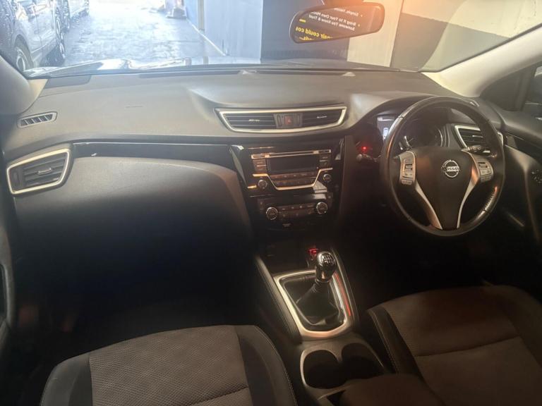 2014 Nissan Qashqai 1.2 DiG-T Acenta 5dr HATCHBACK PETROL Manual