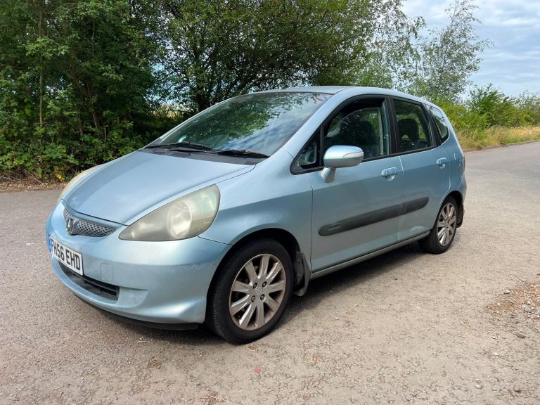 Honda jazz 1.4 petrol, good mileage, long mot 