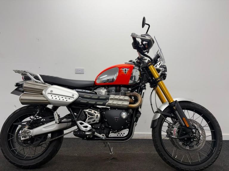 TRIUMPH SCRAMBLER 1200 XE ** 12 MONTH MOT - CRUISE CONTROL - HEATED GRIPS **