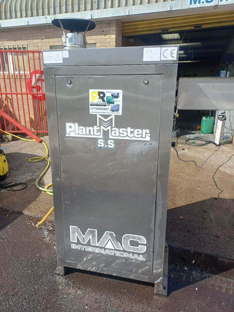 Mac international hot pressure washer