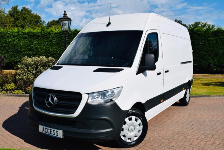 2021 Mercedes-Benz Sprinter 3.5t H1 Premium Van PANEL VAN DIESEL Manual