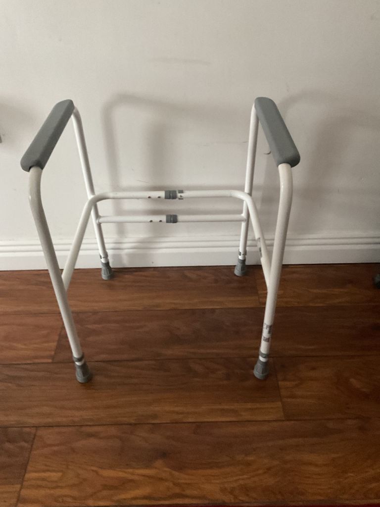Toilet Frame Support Standing Aid