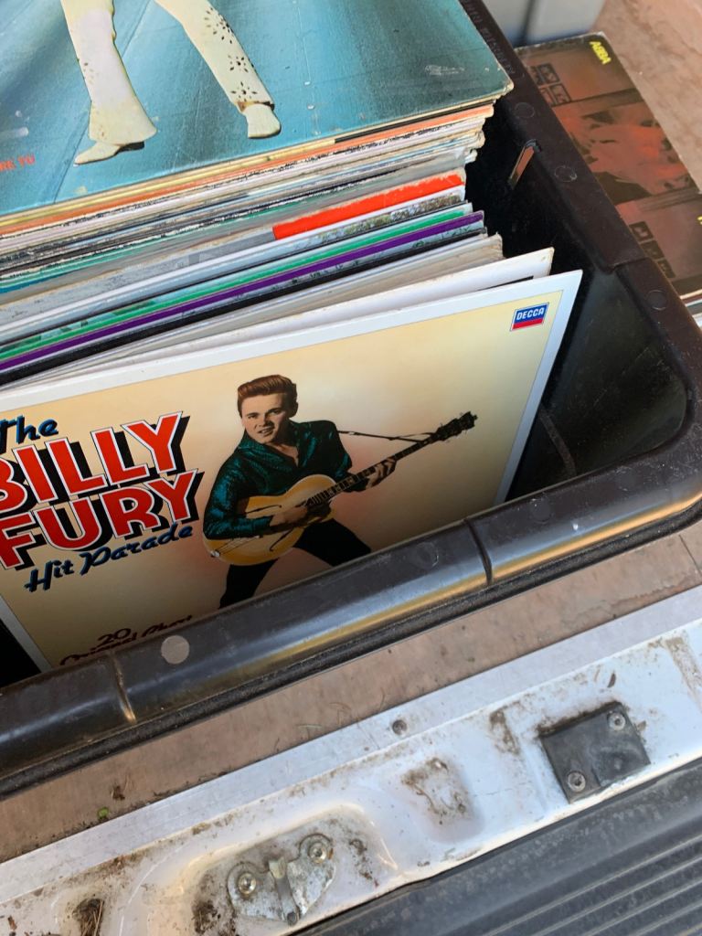 Looking for anyone selling vinyl /stereo separates 