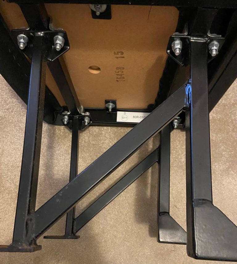 Single van/ motor home/mini bus seats with integrated seat belt