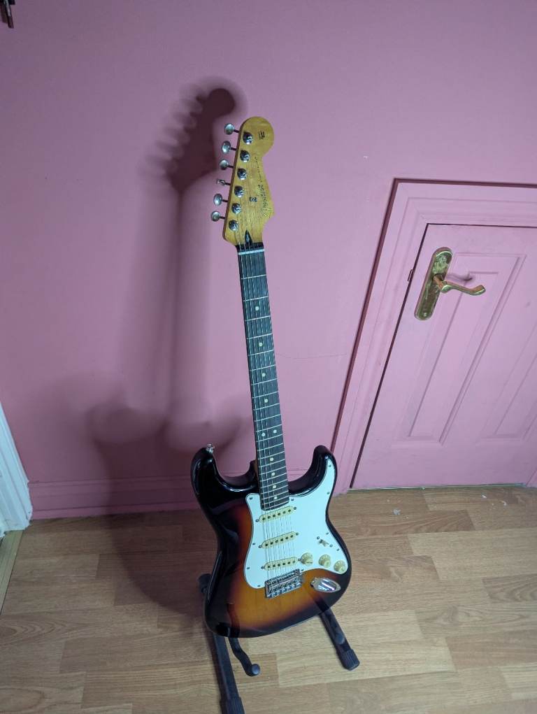 Fender Stratocaster Player ii - Sunburst, Mint Condition 