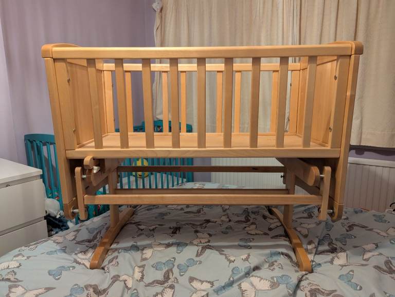 Free Mothercare glider crib deluxe natural 