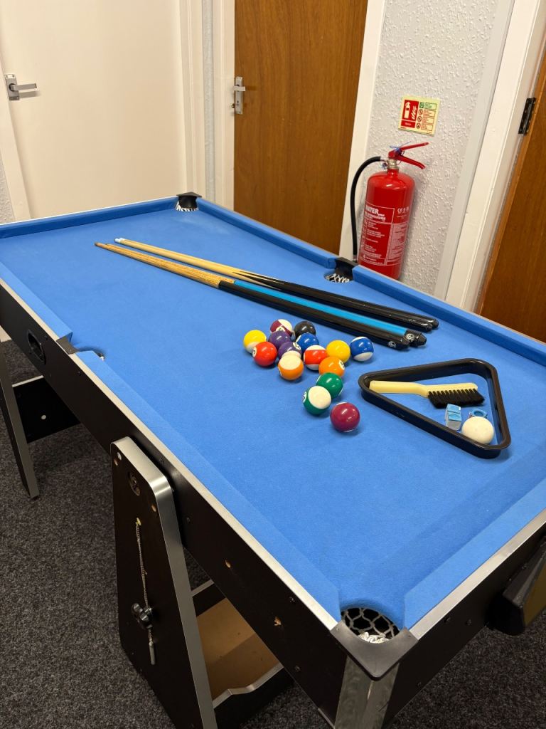 Pool / Air Hockey Table