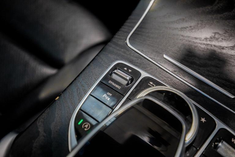 2018 Mercedes-Benz C Class 2.1 C250d AMG Line (Premium Plus) Saloon 4dr Diesel G-Tronic+ Euro 6 (...