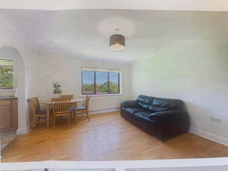 2 bed flat in Slough SL1 2BN - Still available