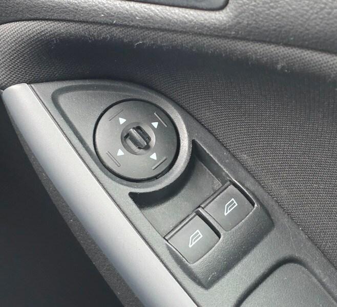 2015 Ford Focus ZETEC HATCHBACK Petrol Manual