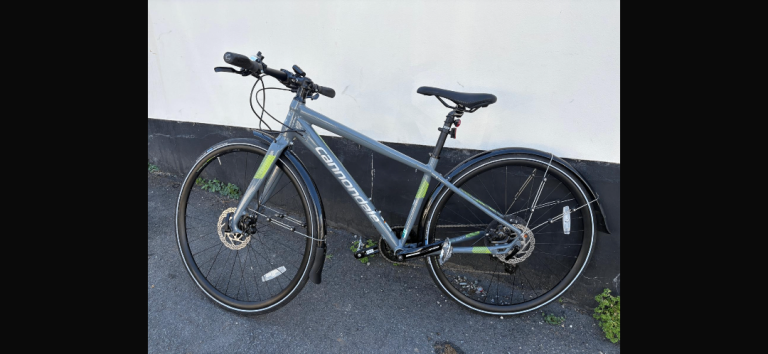 Cannondale Quick 2 disk women’s Hybrid Bike -Grey, immaculate. 