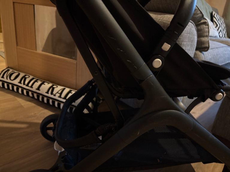 Bugaboo Butterfly Black with accessories 