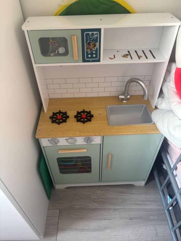 Kids kitchen