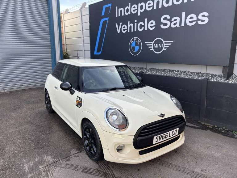 2016 MINI Hatch 1.5 Cooper Hatchback 3dr Petrol Manual Euro 6 (s/s) (136 ps) Hatchback Petrol Manual