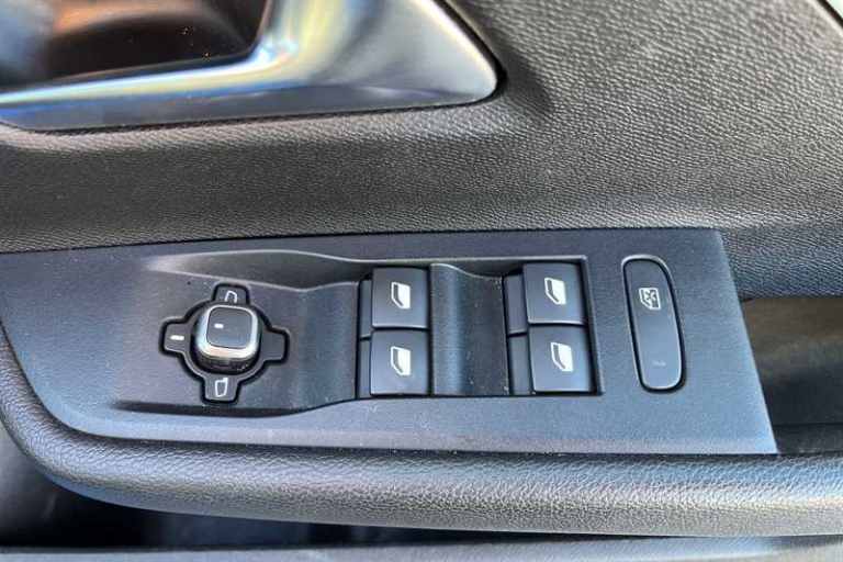 2022 Vauxhall Astra 1.2 Turbo 130 Design 5dr HATCHBACK PETROL Manual