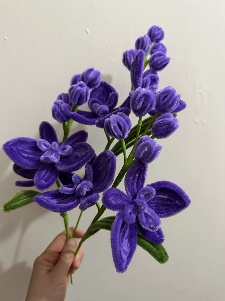 Lovely Purple Chenille Pipe Cleaner Flowers – Brand New