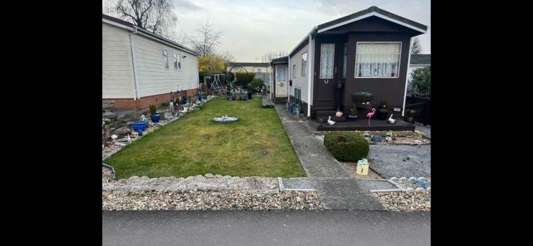 Mobile Home to Rent - Kings Langley, Hertfordshire 