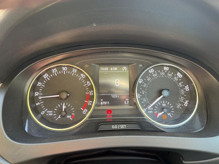 Skoda, RAPID SPACEBACK, Hatchback, 2017, Manual, 1422 (cc), 5 doors