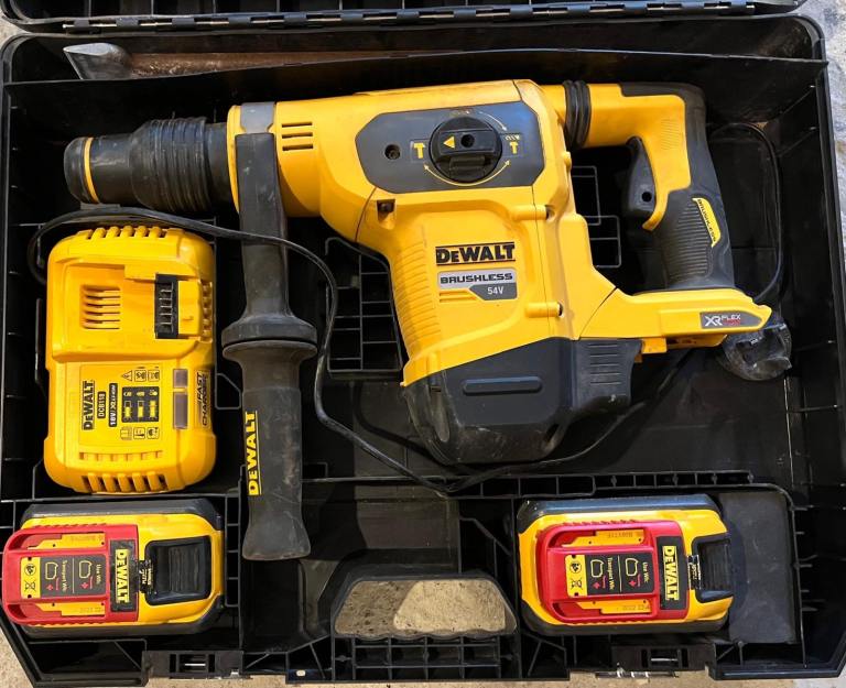 DeWALT DCH481X2 54V XR Flexvolt Cordless Brushless SDS Max Hammer Drill