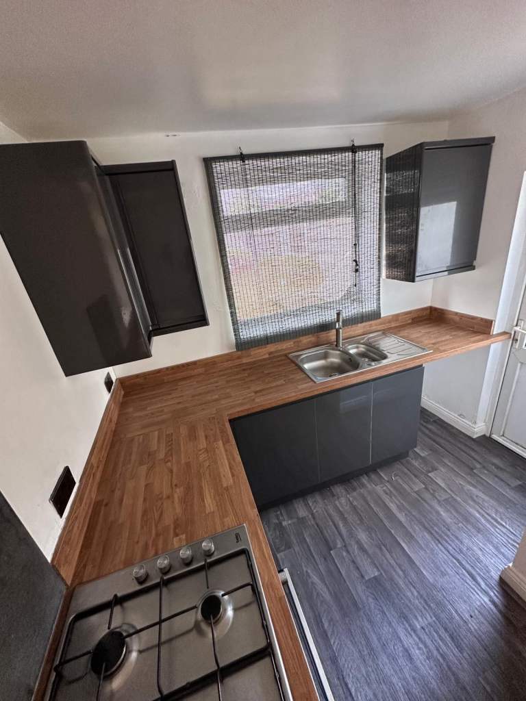 Beautiful 3 bed semi detached house in Kingwood 