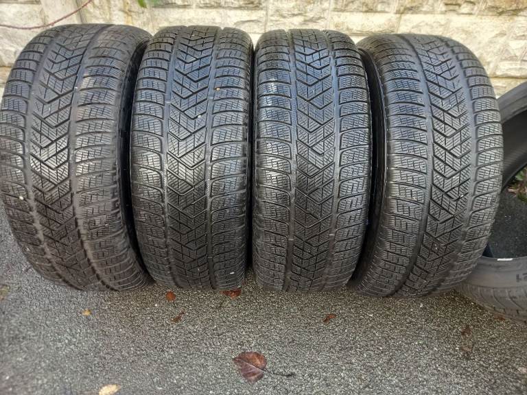 4 x 265/60/R18 XL PIRELLI SCORPION WINTER M+S ( brand new ) 