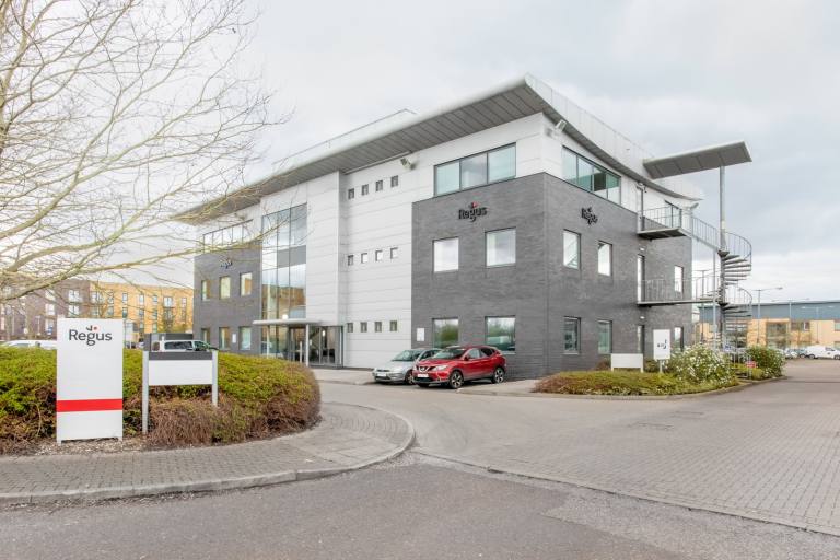 London - EN3 7GD \ Ready-to-Use Private Office for 2 Workstations