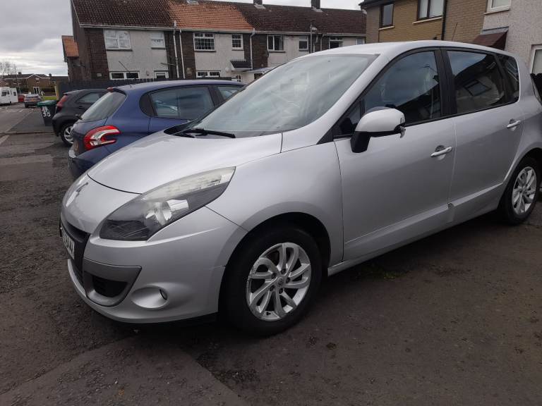 Renault scenic 3 deisel 2011