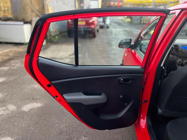 2011 Hyundai i10 1.2 Classic Euro 5 5dr HATCHBACK Petrol Manual