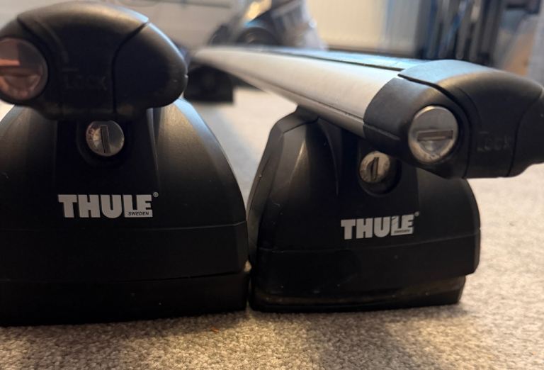 Thule Rapid fix point XT & 3015 foot pack & aero 1200mm rails 