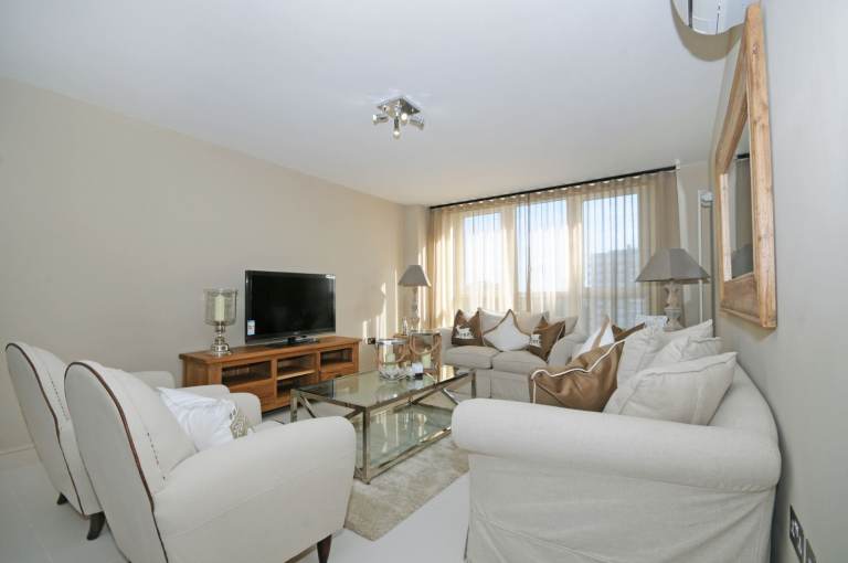 Three bedroom, three bathroom  eighth floor apartment with porterage in St Johns Wood NW8