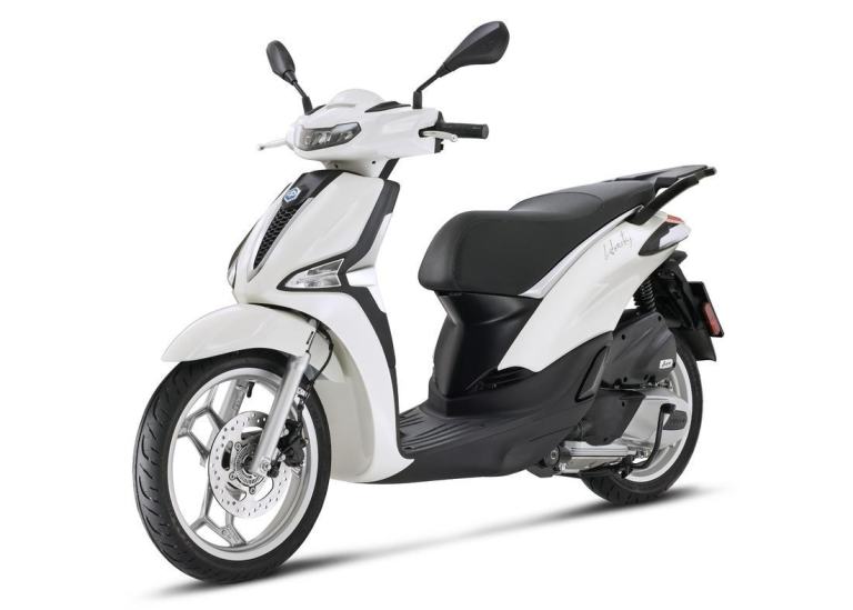 Piaggio Liberty 125 E5+ SAVE £500!