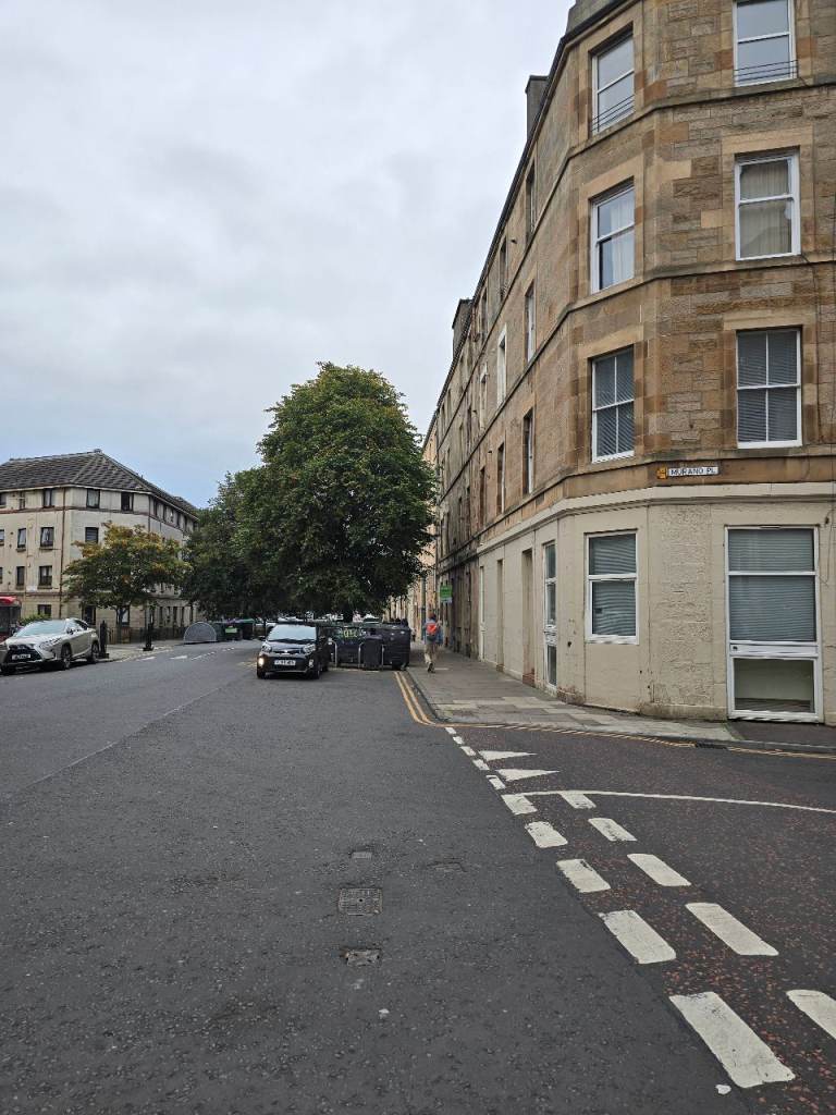 Leith/ One bedroom flat to let,