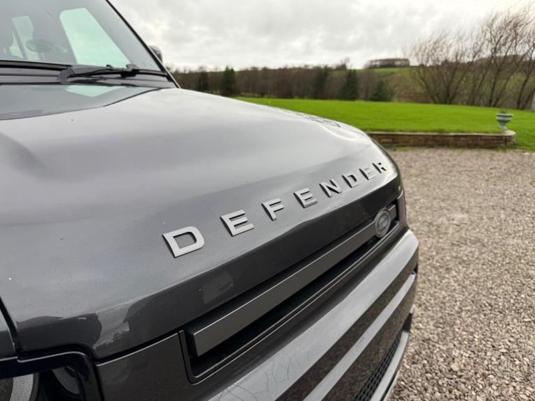 2022 Land Rover Defender 110 5.0 P525 V8 Auto 4WD Euro 6 (s/s) 5dr ESTATE Petrol Automatic
