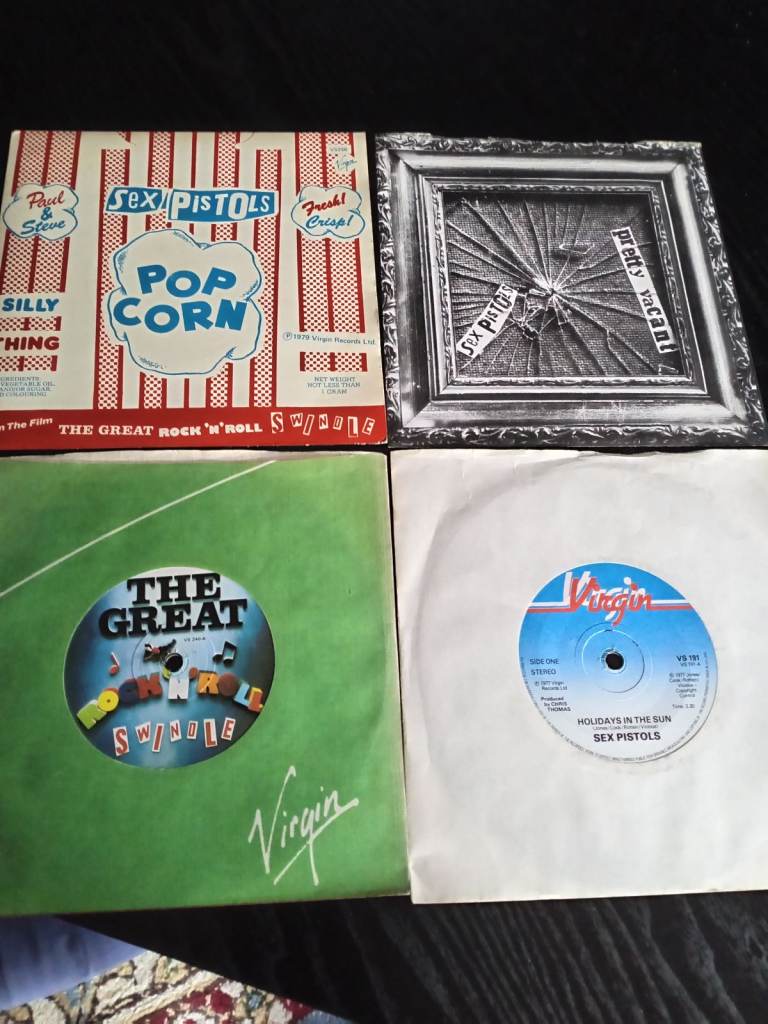 4x Sex Pistols vinyl singles from the 1970s - excellent condition - 2 with picture sleeves