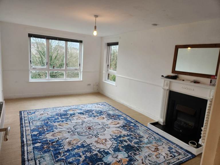 2 bedroom, unfurnished second floor flat available to rent in Folly Estate, Armagh