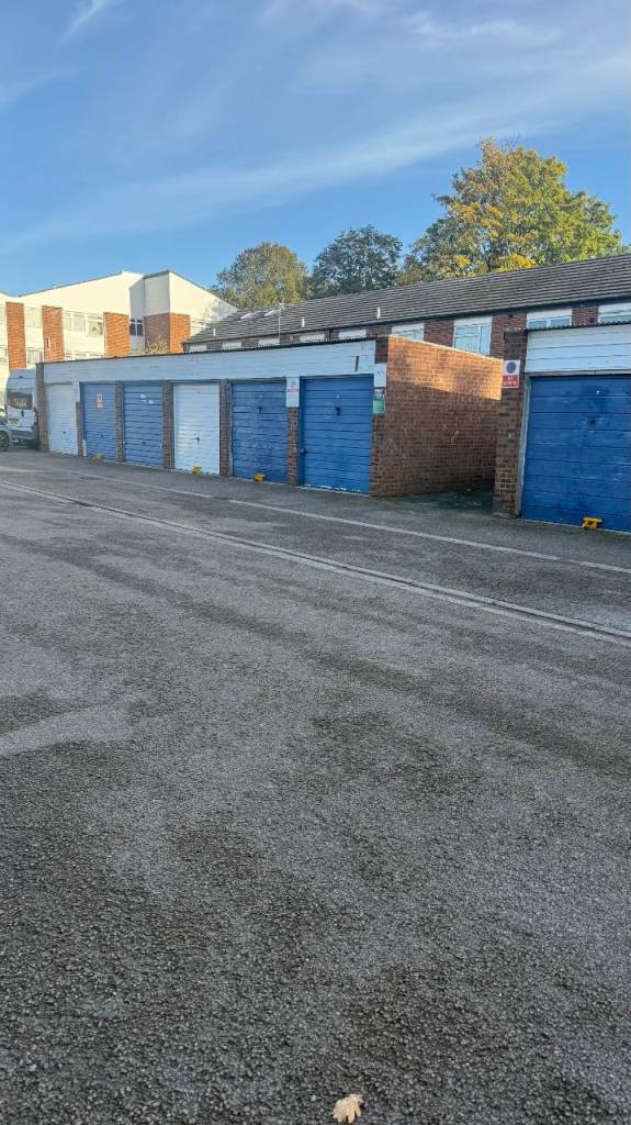 Teddington - Garages to Rent