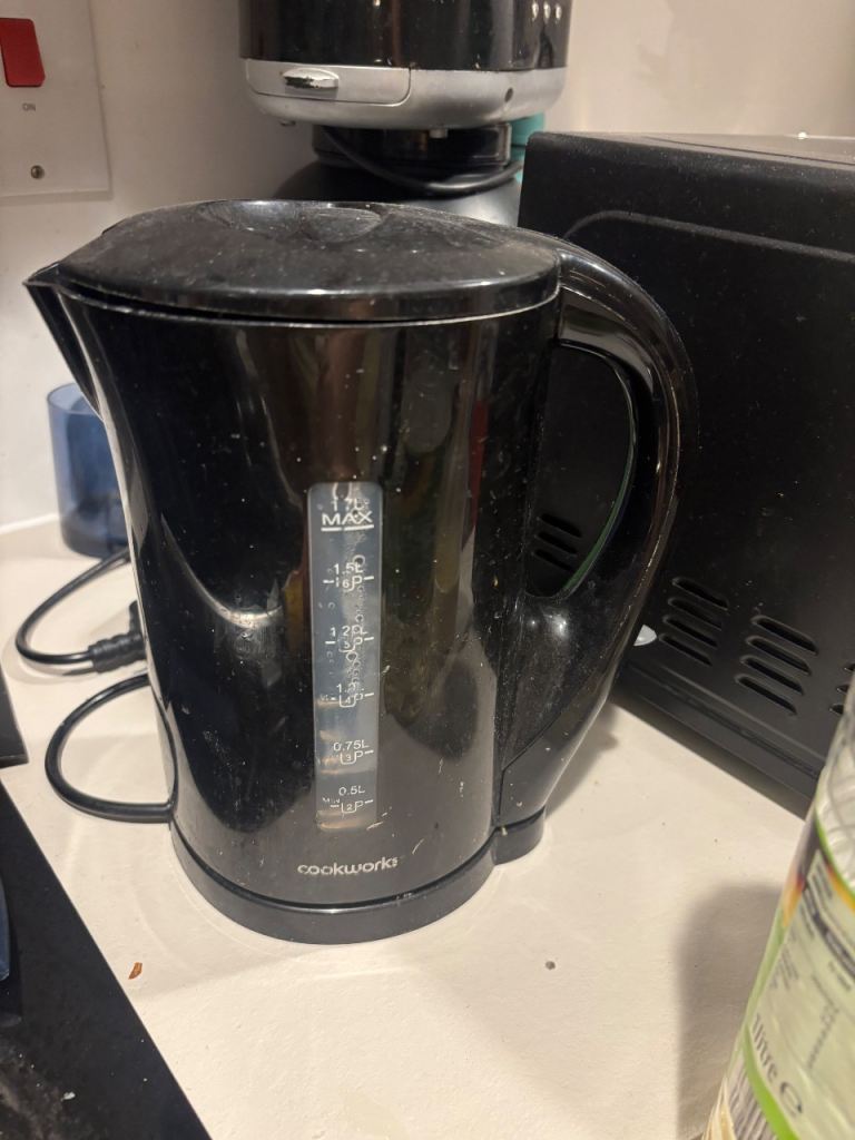 Cookworks Black kettle